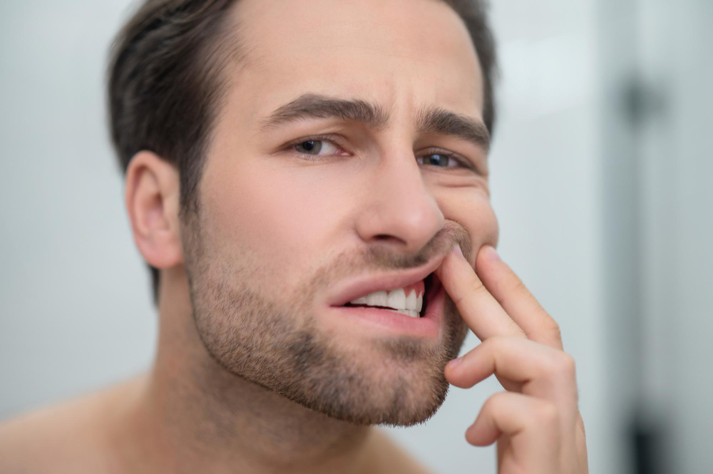Periodontitis: What It Is and How It's Treated